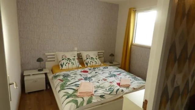 Ouessant 200M Plage Et Port Sibiril Holiday home